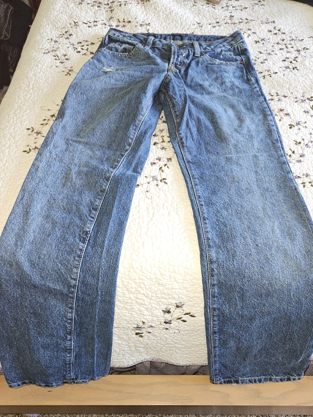 Wild Fable Womens Relaxed Blue Denim Jeans